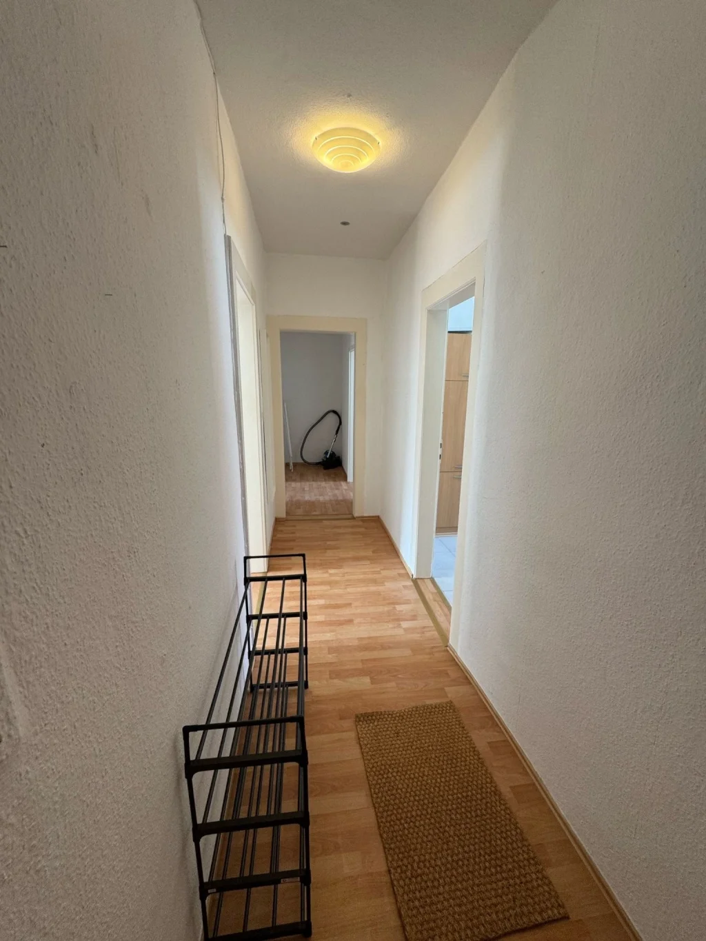 Einzelzimmer mit direkter Tram-Anbindung in Nürnberg - Bild 2