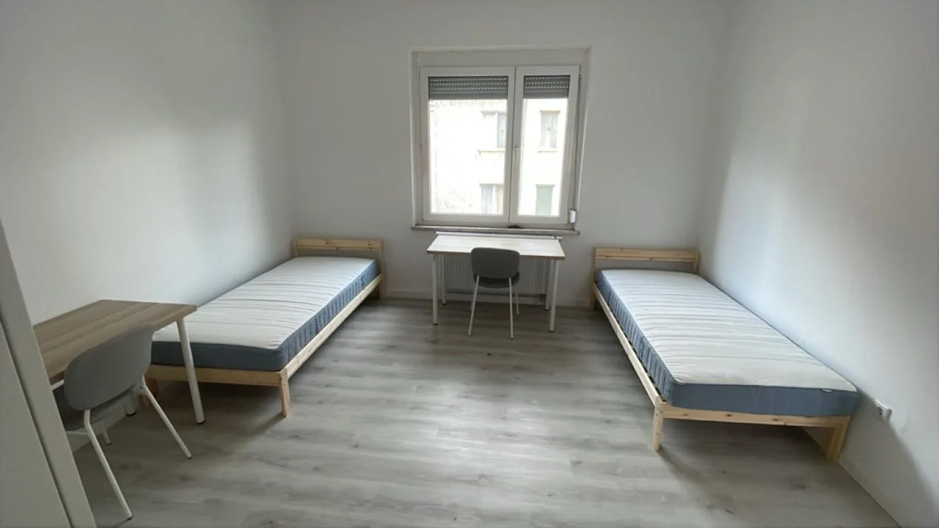 Voll möblierte WG in ruhiger Lage mit guter Verkehrsanbindung