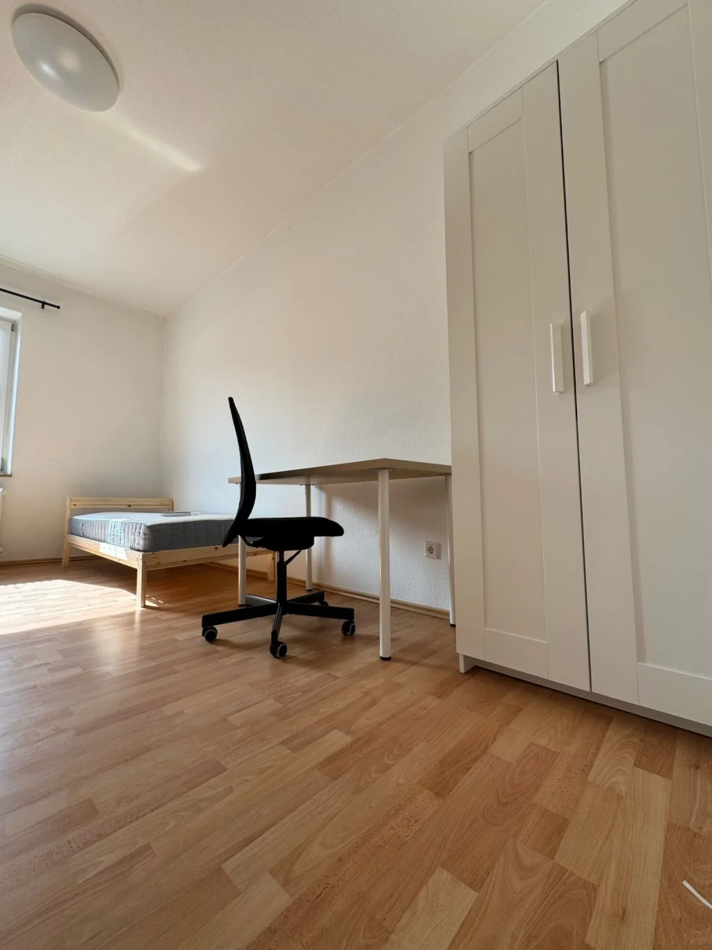 WG-Zimmer mit direkter Tram-Anbindung in Nürnberg - Bild 3