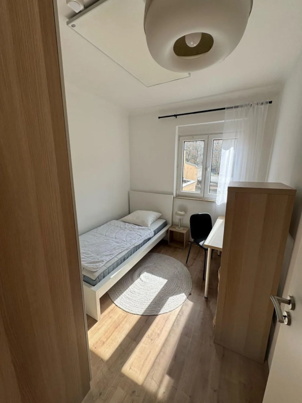 Modernes Einzelzimmer in zentraler WG in Nürnberg