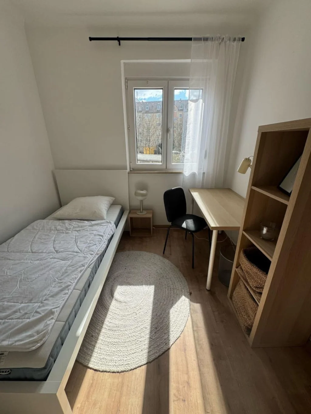 Modernes Einzelzimmer in zentraler WG in Nürnberg - Bild 2