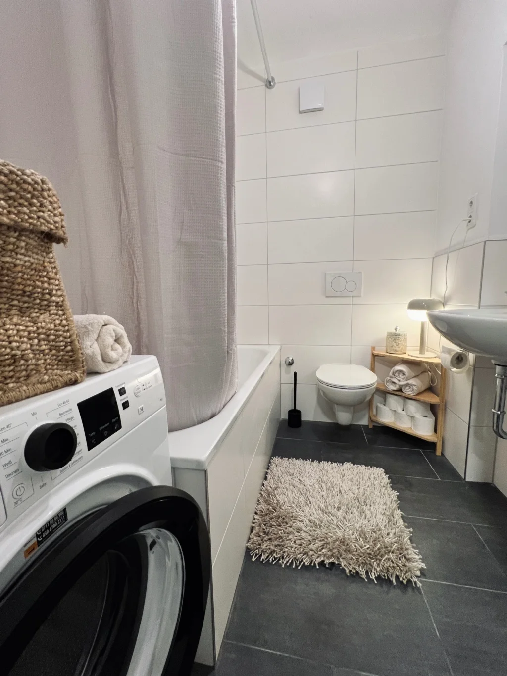 Modernes Einzelzimmer in zentraler WG in Nürnberg - Bild 9