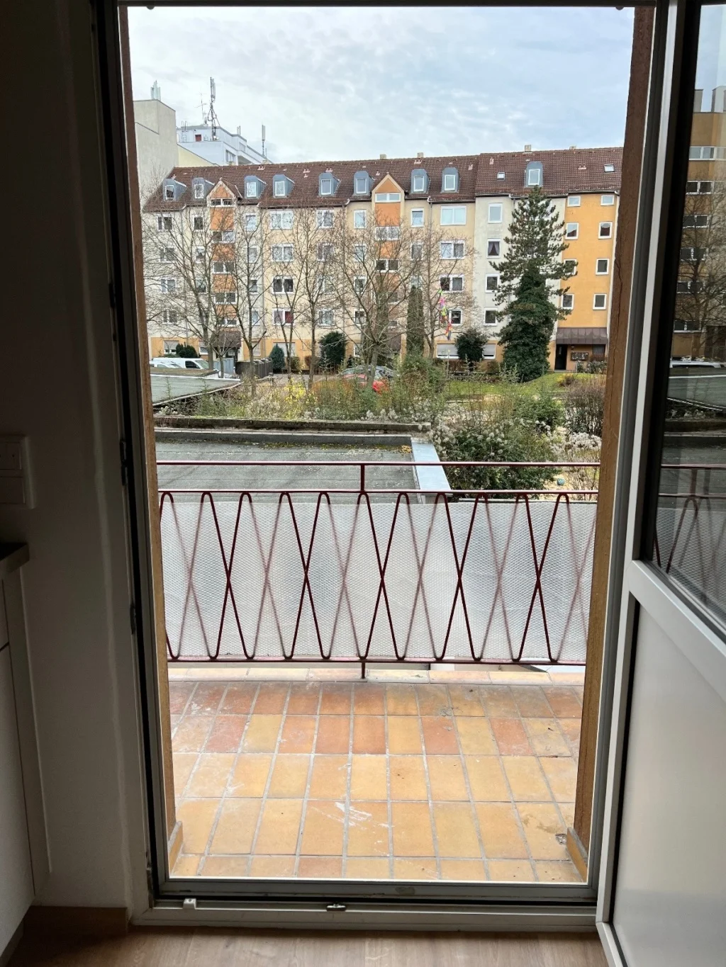 Modernes Einzelzimmer in zentraler WG in Nürnberg - Bild 7