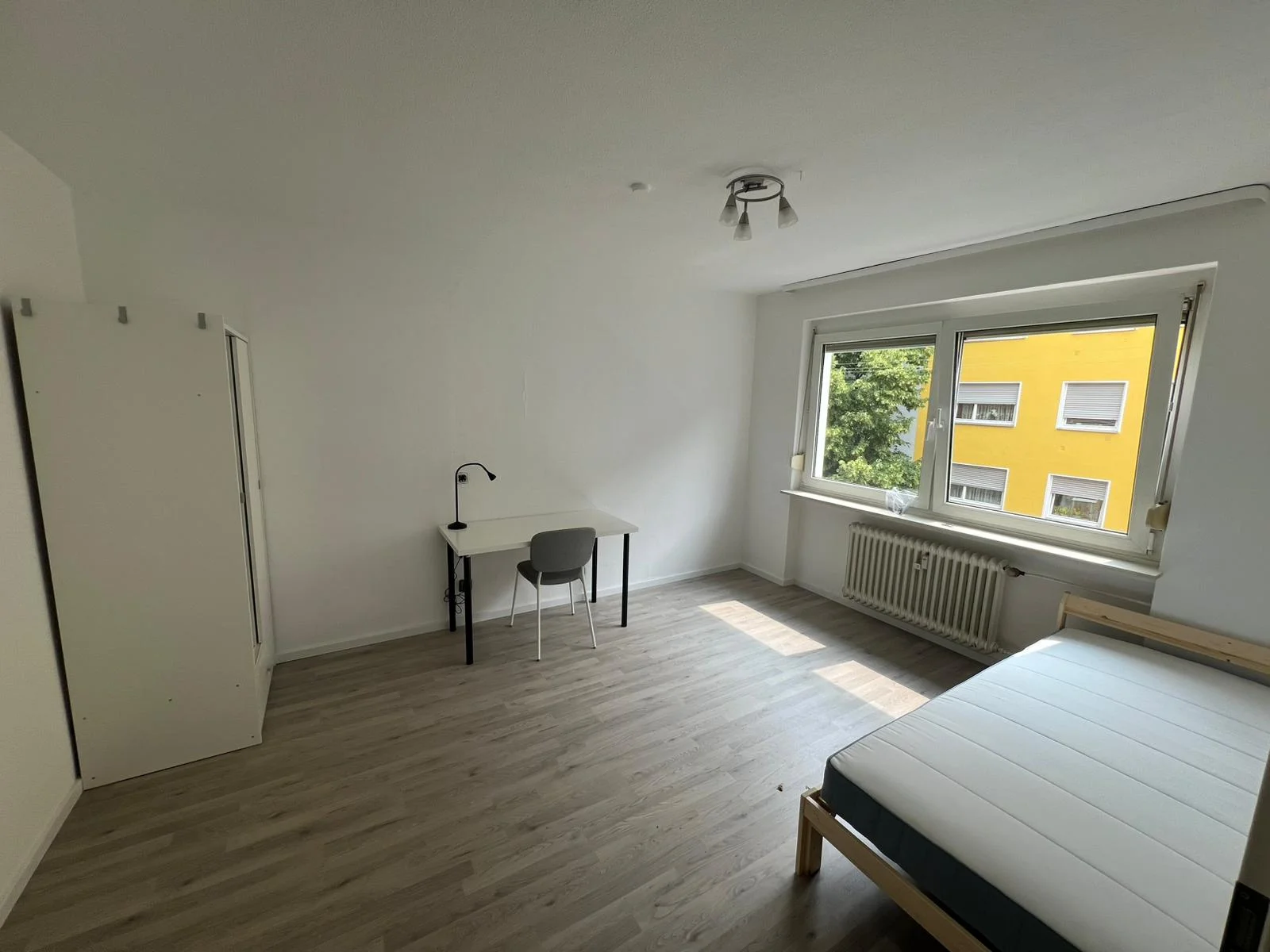 Einzelzimmer mit sehr guter Anbindung in Nürnberg